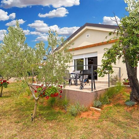 Ferienhaus Fuer 4 Personen Ca 74 Qm In Medulin, Istrien Suedkueste Von Istrien Экстерьер фото